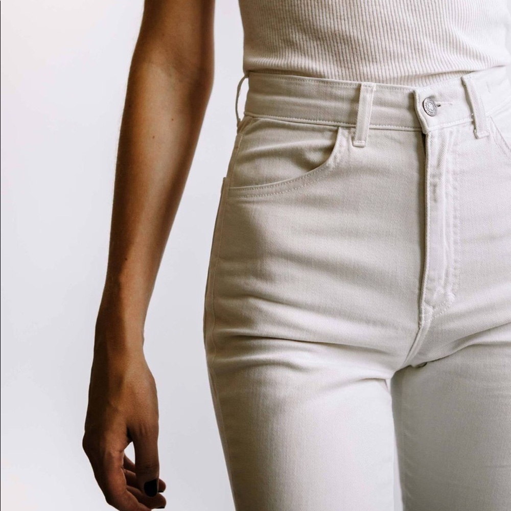 Imogene + Willie Elizabeth Stone White Jean (Raw Hem Ankle)